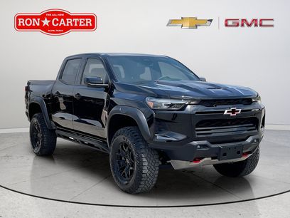 Used 2025 Chevrolet Colorado ZR2 w/ Midnight Edition