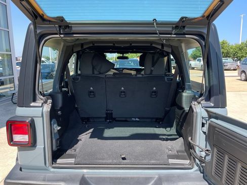 Used 2024 Jeep Wrangler Unlimited Sport AWD/4WD image 14