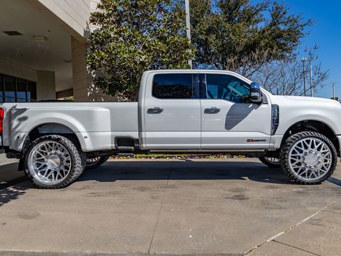 Used 2024 Ford F350 Limited w/ FX4 Off-Road Package image 10