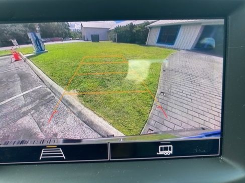 Certified 2022 Chevrolet Silverado 1500 Custom image 23