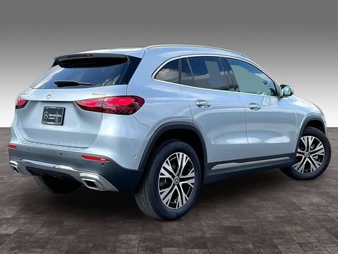 Used 2026 Mercedes-Benz GLA 250 4MATIC image 5