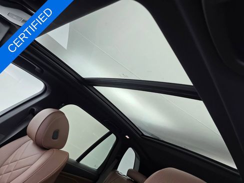 Certified 2024 BMW X5 sDrive40i w/ Premium Package RWD image 12