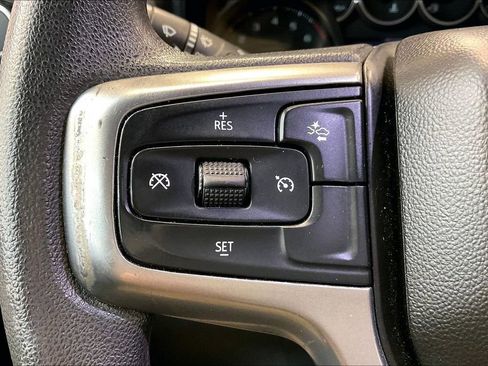 Used 2022 Chevrolet Silverado 2500 Custom w/ Custom Convenience Package AWD/4WD image 12