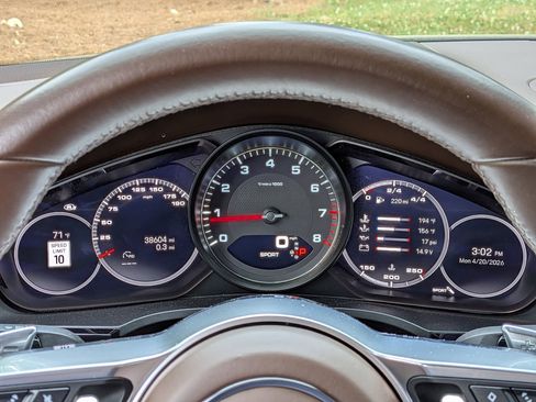 Certified 2023 Porsche Cayenne S Platinum AWD/4WD image 11