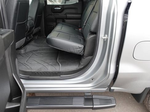 Used 2023 Chevrolet Silverado 1500 Custom image 21