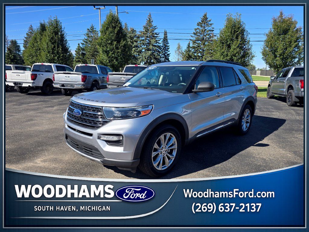 Certified 2020 Ford Explorer XLT w/ Equipment Group 202A AWD/4WD image 1