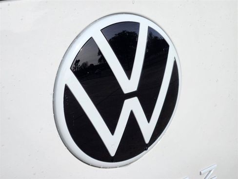 New 2025 Volkswagen ID. Buzz Pro S image 7