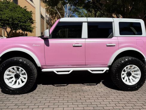 Used 2025 Ford Bronco Outer Banks image 3