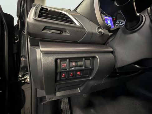 Used 2023 Subaru Crosstrek 2.5i Limited w/ Moonroof Package image 24