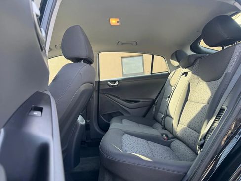 Used 2019 Hyundai Ioniq Plug-In Hybrid image 10