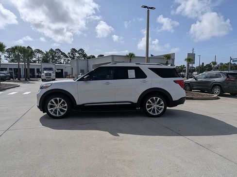 Used 2022 Ford Explorer Platinum w/ Technology Package AWD/4WD image 6