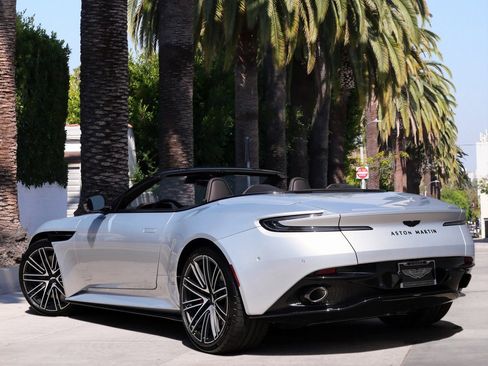 New 2025 Aston Martin DB12 Convertible image 2