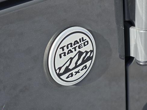 Used 2020 Jeep Wrangler Sport S image 13