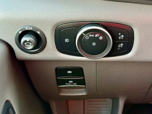 Certified 2024 Ford Transit 350 XLT image 27