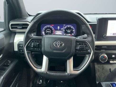 Certified 2024 Toyota Tacoma TRD Off-Road image 14