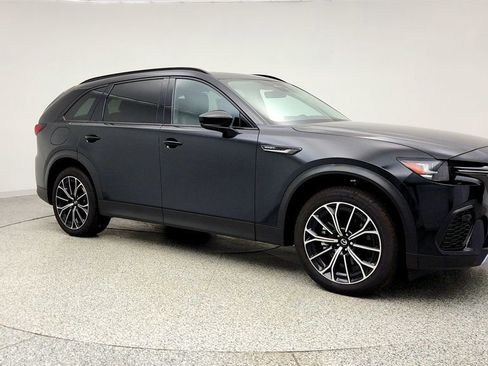 Used 2025 MAZDA CX-70 Plug-In Hybrid w/ Premium Pkg image 3