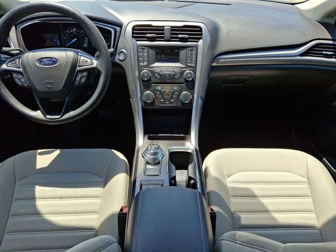 Used 2018 Ford Fusion S FWD image 11