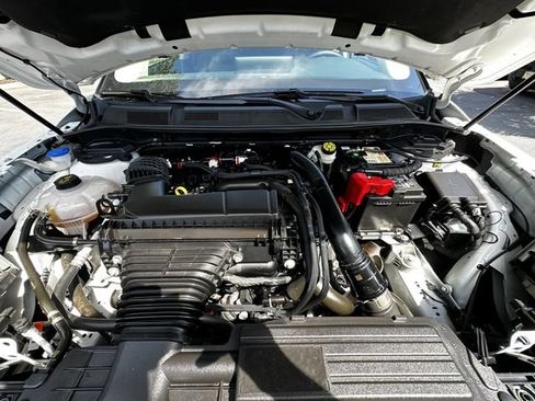 Certified 2024 Lincoln Corsair AWD image 31