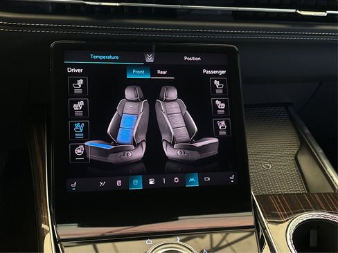 New 2026 Cadillac Escalade ESV Luxury AWD/4WD image 33