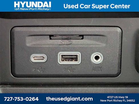 Used 2022 GMC Terrain SLE w/ Driver Convenience Package image 27