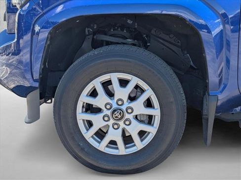 Used 2024 Toyota Tacoma SR5 AWD/4WD image 15
