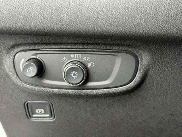 Used 2023 GMC Terrain SLE w/ Driver Convenience Package AWD/4WD image 22