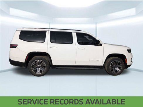 Certified 2024 Jeep Wagoneer Series II w/ Flexible Seating Group RWD image 4
