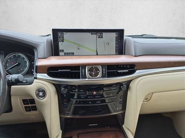 Used 2019 Lexus LX 570 4WD w/ Luxury Package image 12
