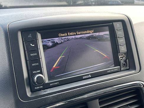 Used 2019 Dodge Grand Caravan SXT image 22