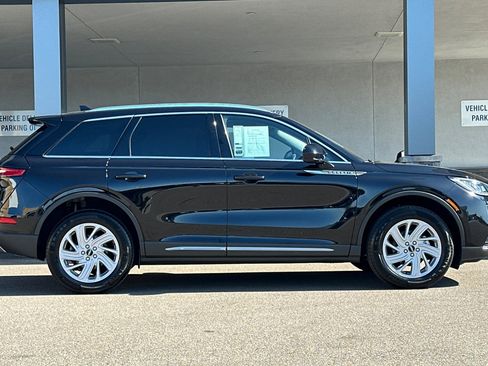 Used 2021 Lincoln Corsair AWD w/ Towing Package I image 2