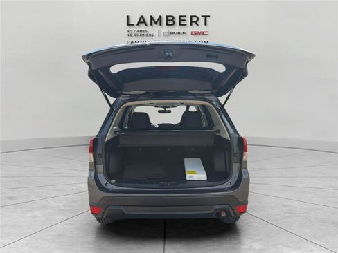 Used 2023 Subaru Forester Premium image 20