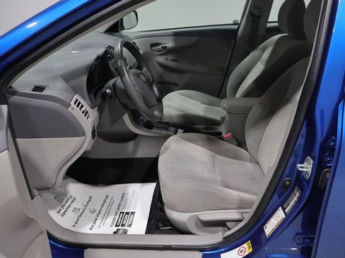 Used 2009 Toyota Corolla LE FWD image 9