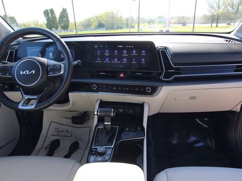 Used 2024 Kia Sportage EX image 41