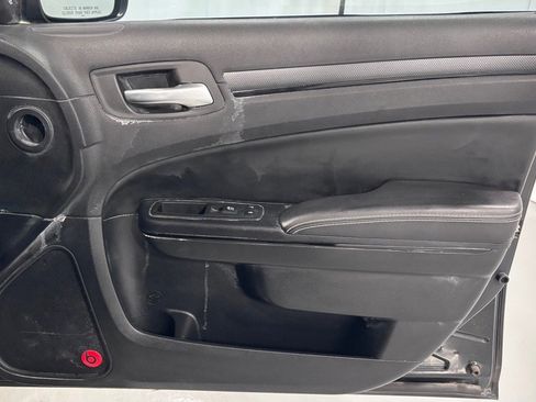 Used 2014 Chrysler 300 S image 20