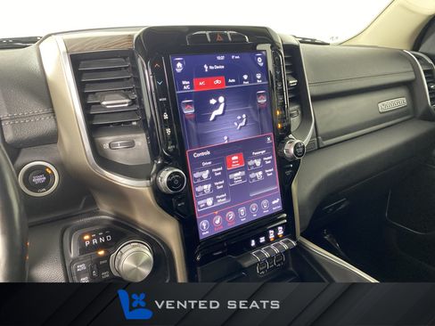 Used 2019 RAM 1500 Laramie AWD/4WD image 6