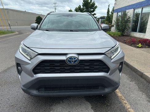 Used 2021 Toyota RAV4 XLE AWD/4WD image 9