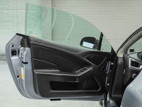 Used 2014 Aston Martin Vanquish Coupe image 39