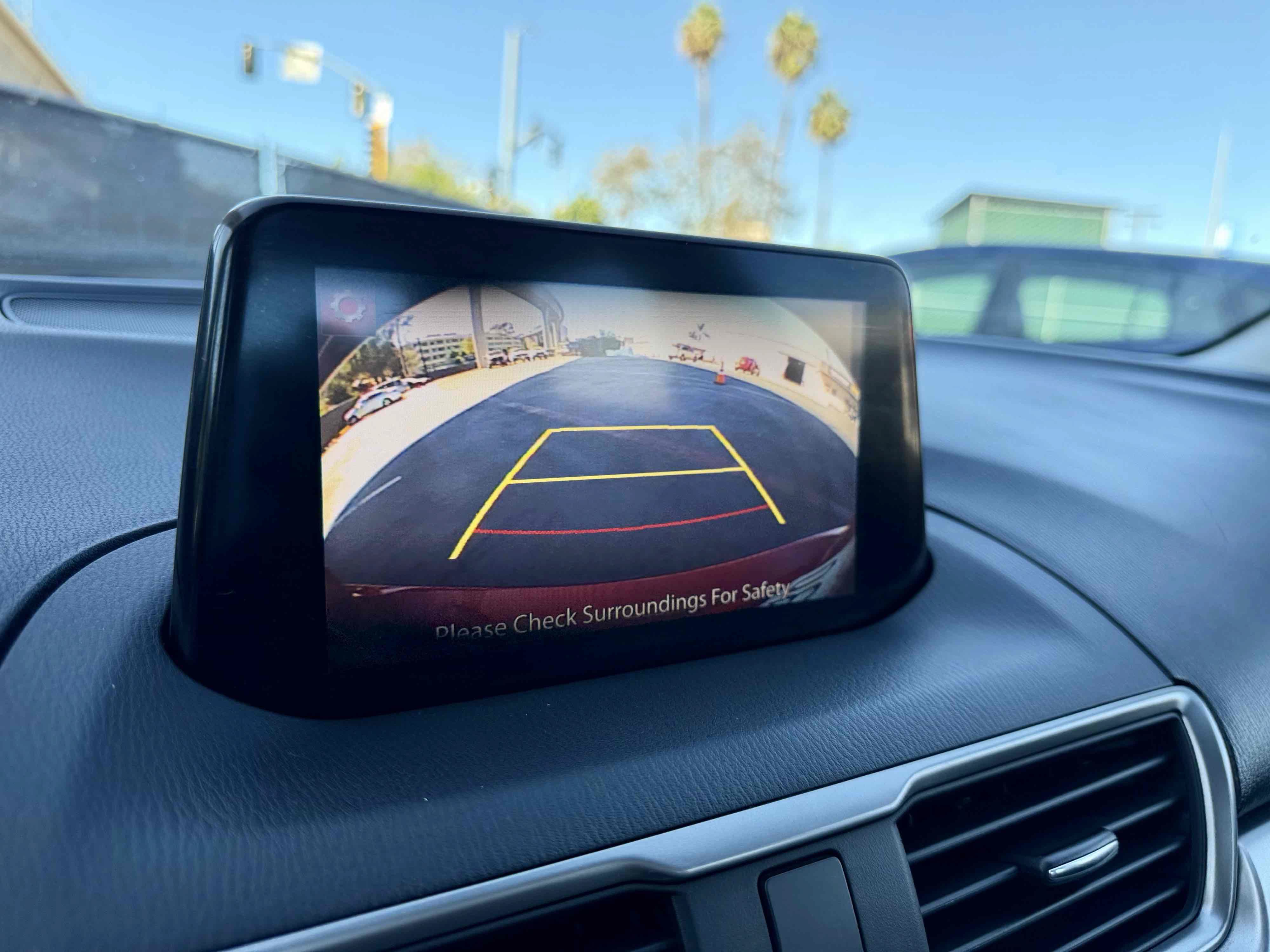 Used 2018 MAZDA MAZDA3 Touring FWD image 24
