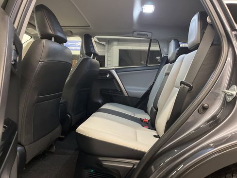 Used 2017 Toyota RAV4 Limited image 31