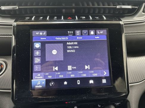 Used 2024 Jeep Grand Cherokee Altitude image 13