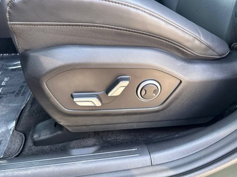 Used 2025 Hyundai Santa Fe SEL AWD/4WD image 13