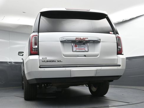 Used 2018 GMC Yukon XL Denali w/ Open Road Package AWD/4WD image 39