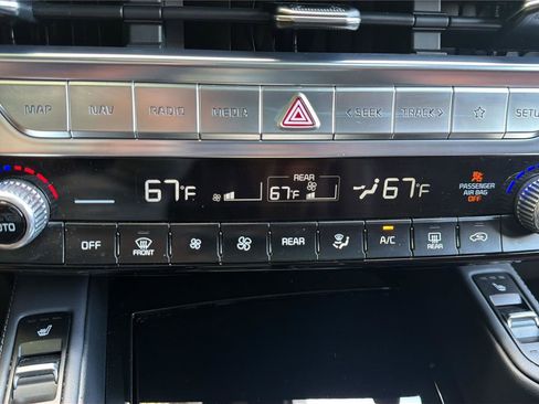 Used 2023 Kia Telluride SX Prestige AWD/4WD image 18