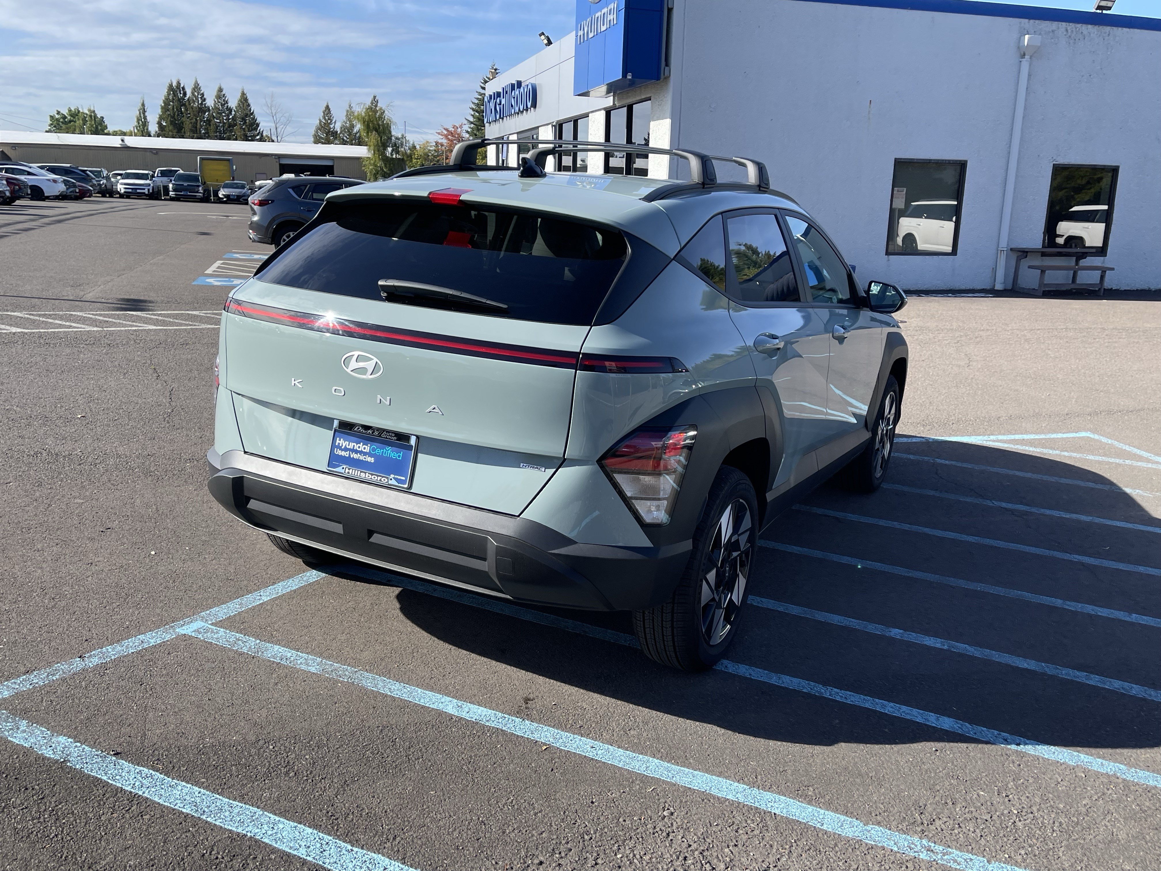 Used 2025 Hyundai Kona SEL AWD/4WD image 5