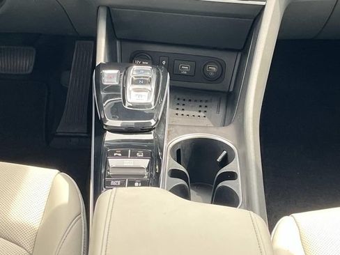 Used 2023 Hyundai Sonata Limited w/ Cargo Package FWD image 17