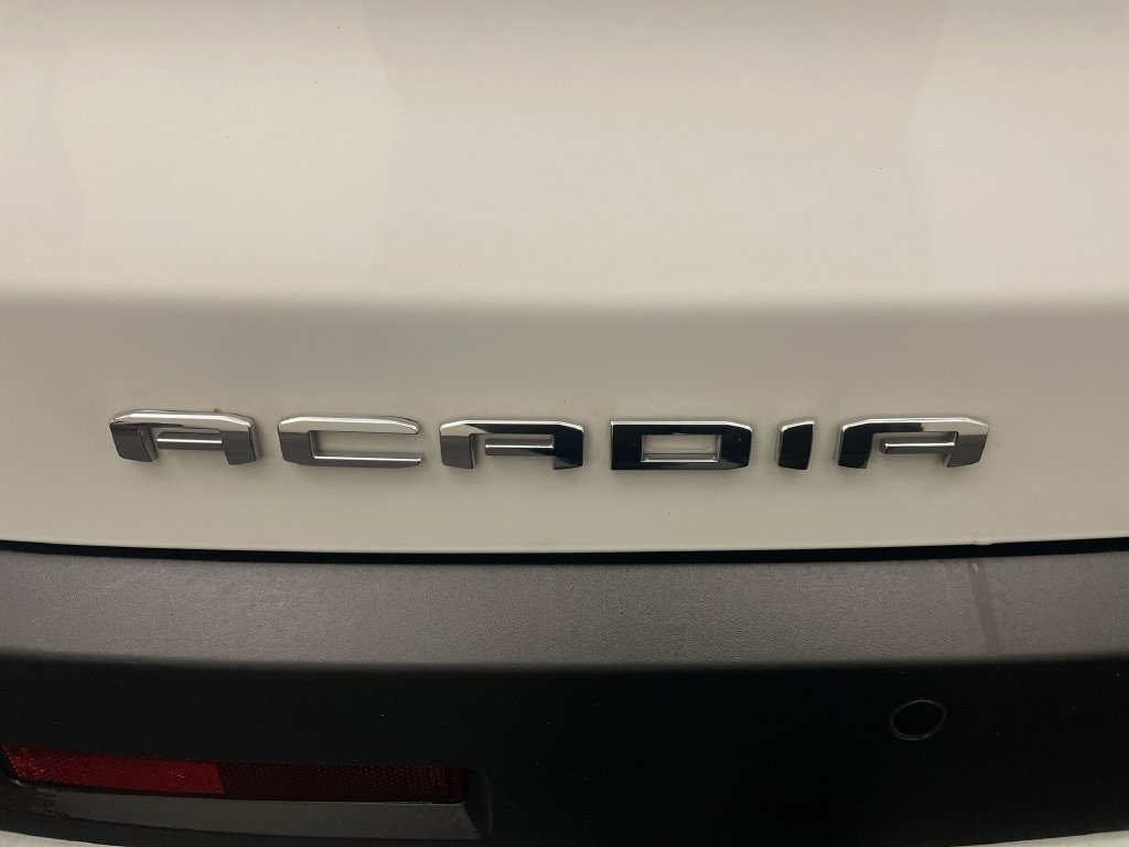 Used 2021 GMC Acadia SLT FWD image 25