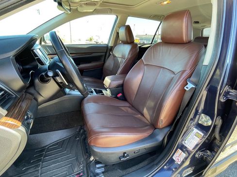 Used 2014 Subaru Outback 2.5i Limited image 15