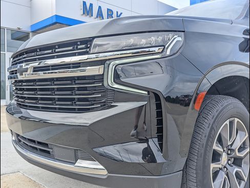 Used 2021 Chevrolet Tahoe LT w/ Rear Media and Nav Package AWD/4WD image 12
