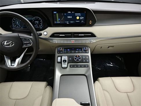 Used 2020 Hyundai Palisade Limited image 19