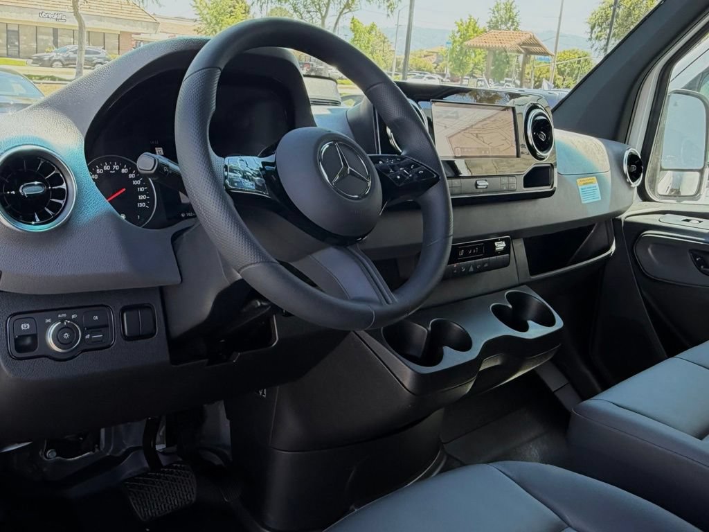 New 2026 Mercedes-Benz Sprinter 2500 image 31